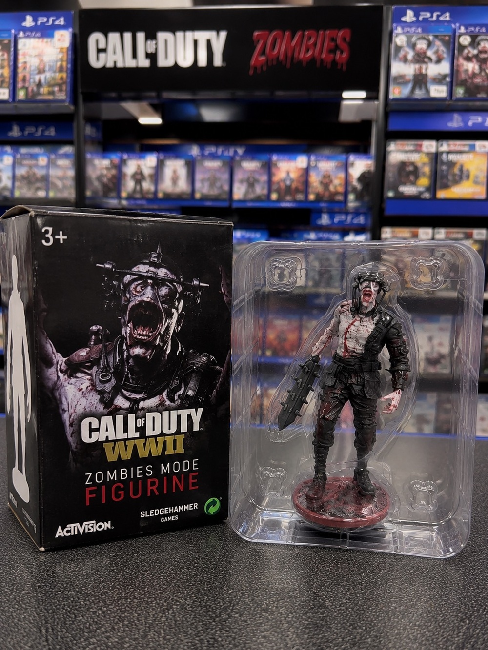 Call of Duty WWII Zombies Collectible Figure Activision Sledgehammer w/ Box
